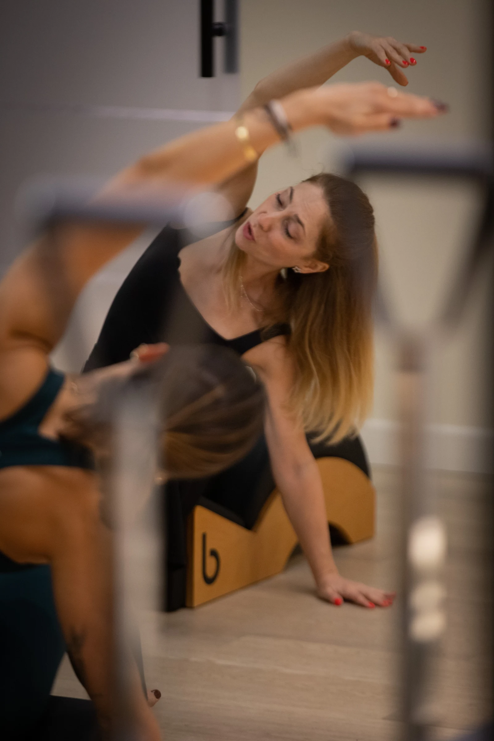 Carmen Ribera teaching a class